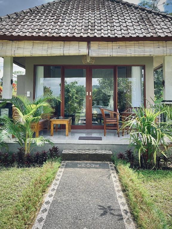 Zahrada ubytování Papahan Bali