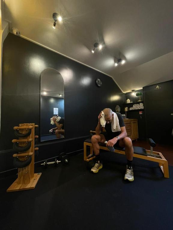 Hotel de Neuville Arc de Triomphe - Resim 36