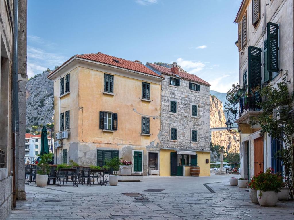 Budova, v ktorej sa dovolenkový dom nachádza