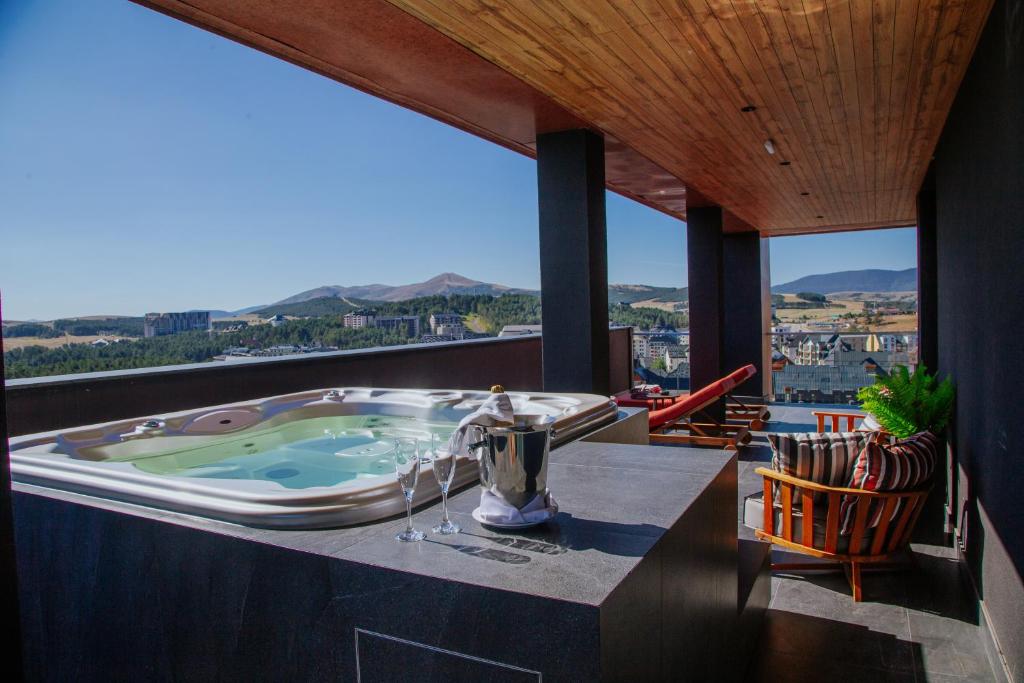 
Presidential Suite Large Terrace
