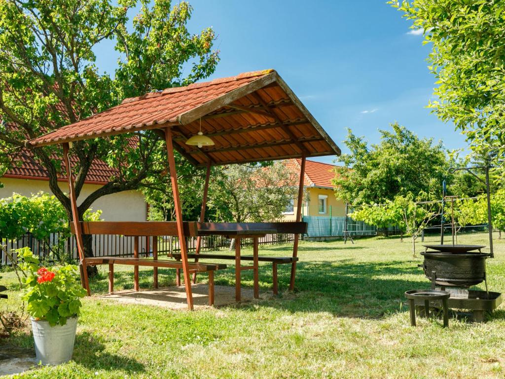 Zahrada ubytování Holiday Home Antal by Interhome
