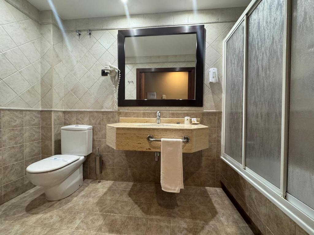 Koupelna v ubytování Hotel Cotiella