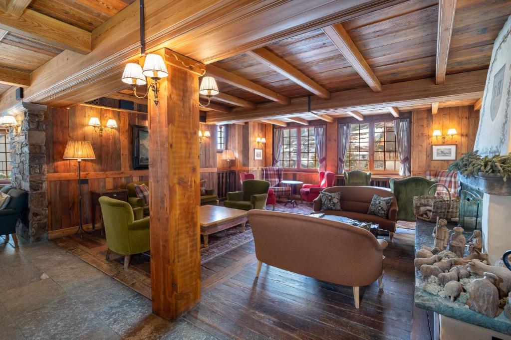 Posezení v ubytování Hotel Breithorn