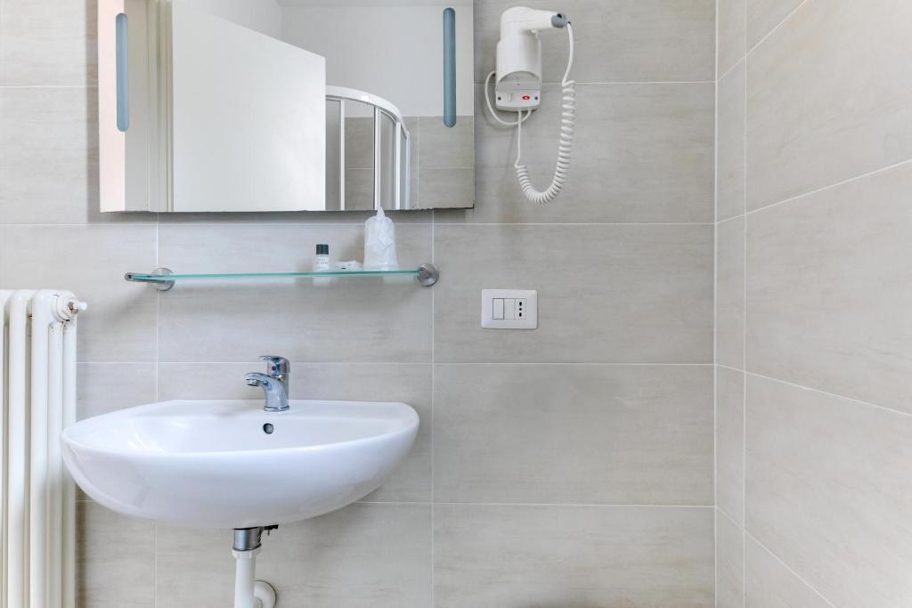 Koupelna v ubytování Hotel La Perla Rimini