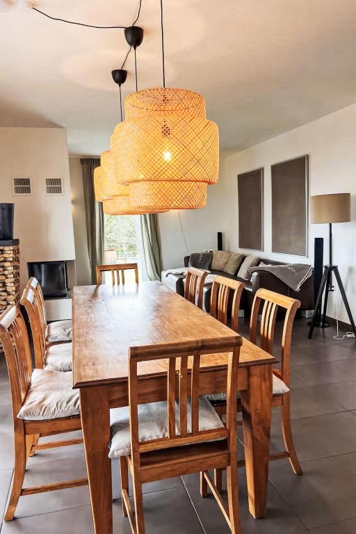 Posezení v ubytování Apartment Simonhöhe Kärntentraum-1 by Interhome