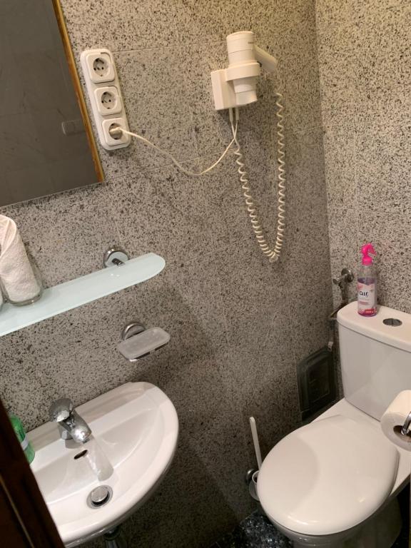 Koupelna v ubytování Kalmár Panzió