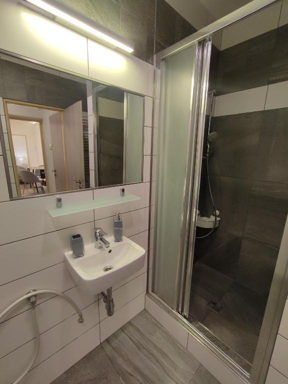 Apartments Štepánská Brno-centre - Resim 32