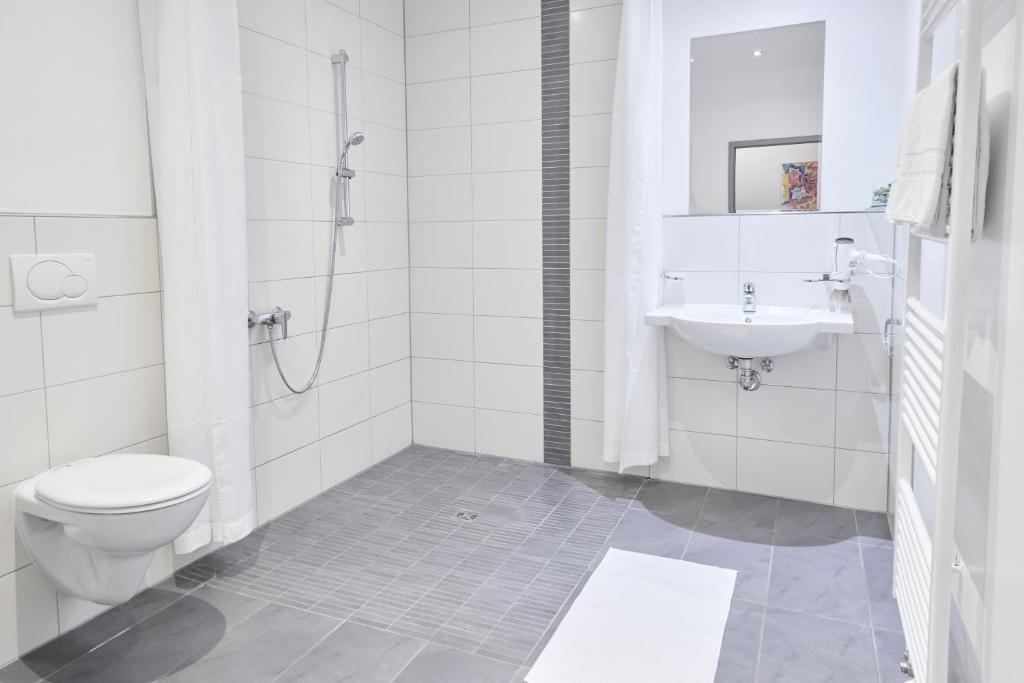 Hotel Villa-Bassermann, stilvoll, 2 Min zum Schloss, schnelles WLAN & Parkplatz - Single Room