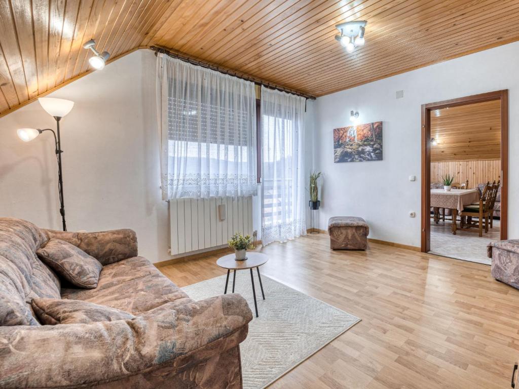 Posezení v ubytování Apartment Maklen-1 by Interhome