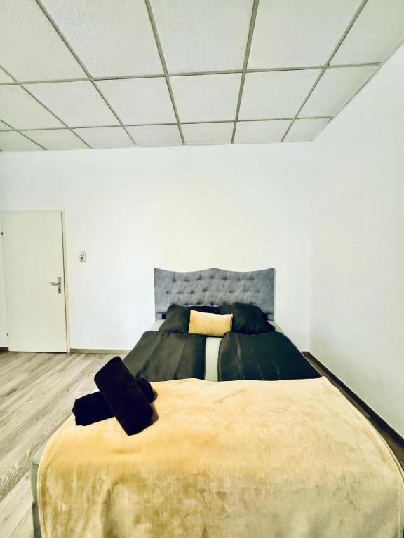 Posteľ alebo postele v izbe v ubytovaní Amazing 2BR Apartment Near Praterstern