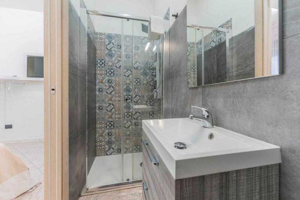 Fioravanti Apartments - San Luca Suite & Genesis House, A pochi passi dalla stazione, vicino al cuore di Bologna - Resim 25