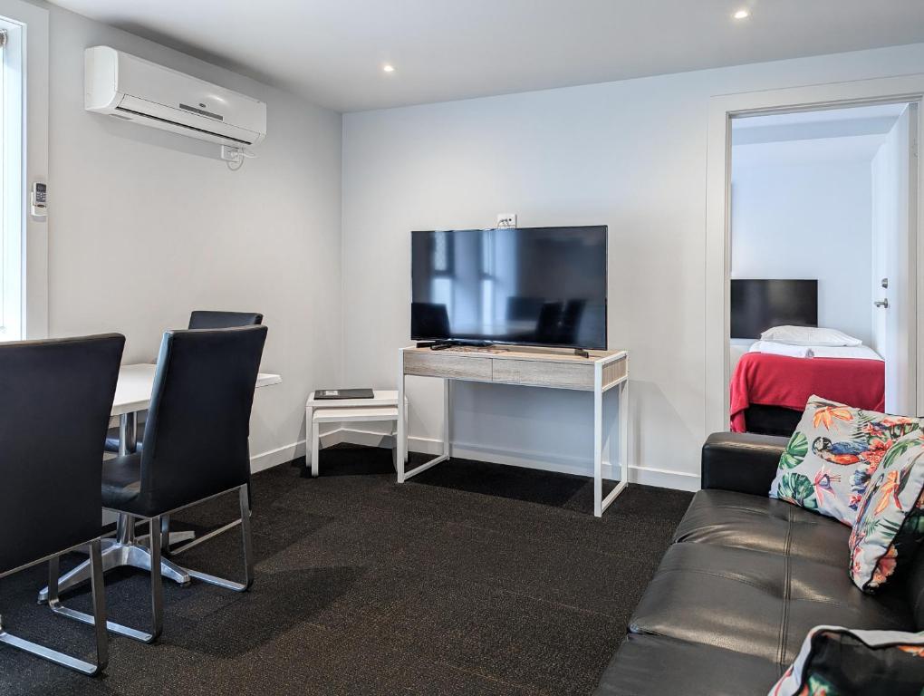 Apartments on Chapman - Resim 10