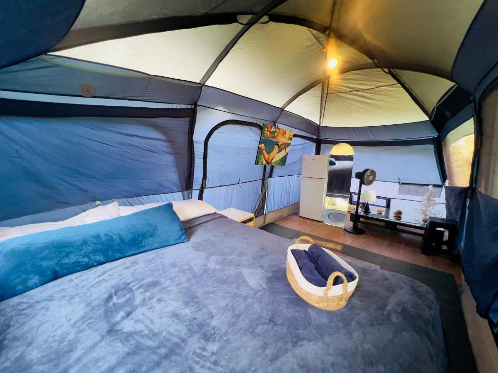 Postel nebo postele na pokoji v ubytování Unique & Affordable Glamping