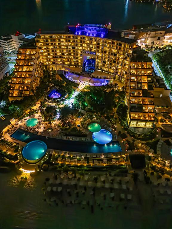 Live Aqua Cancun - Adults Only - All-Inclusive photo