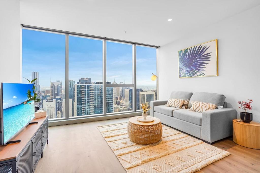 Luxury City View Rentals Near Public Park Reference: Luxury City View Apt On Level 58 With Pool Sauna