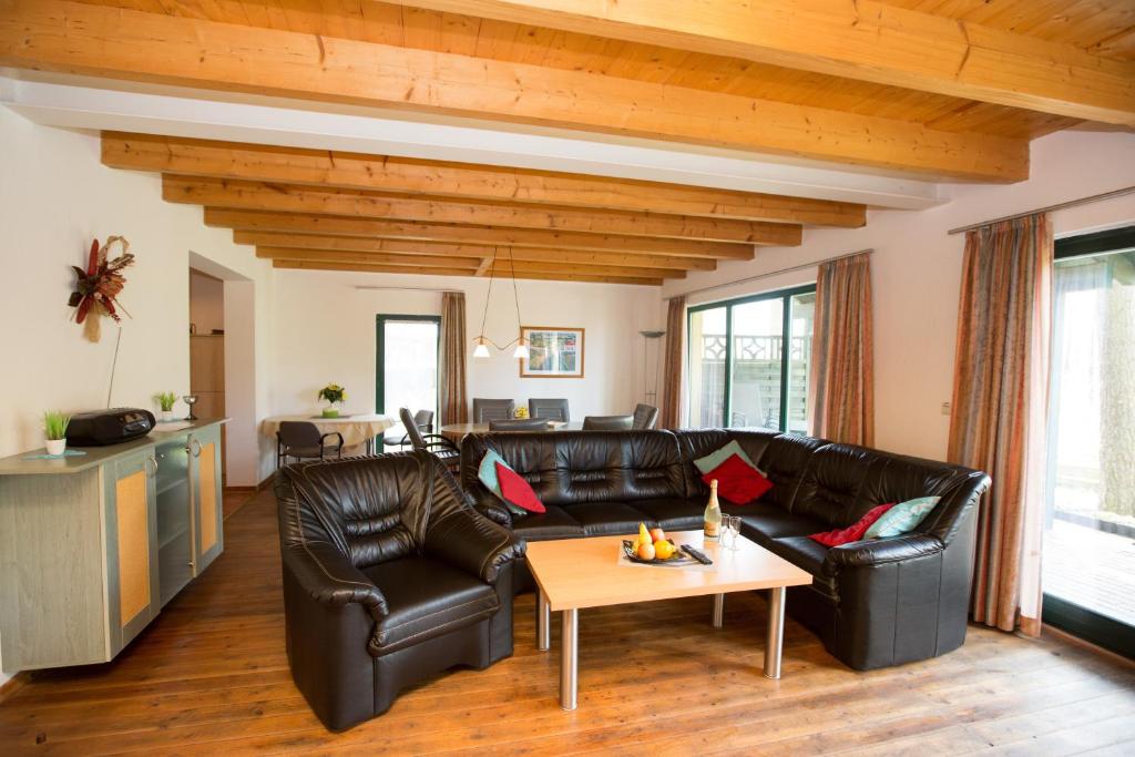 Ferienhaus Waldschneise A am Jabeler See - Holiday Home