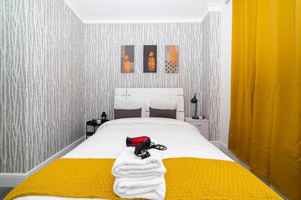 Postel nebo postele na pokoji v ubytování Diana Hotel