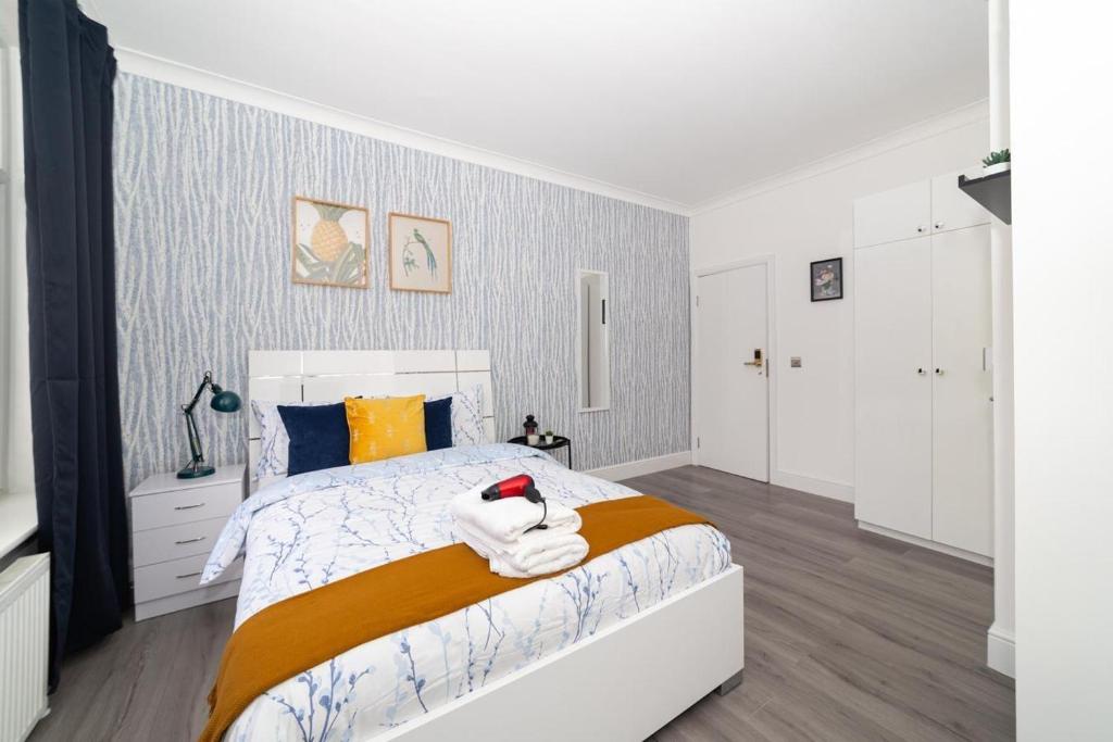 Postel nebo postele na pokoji v ubytování Diana Hotel