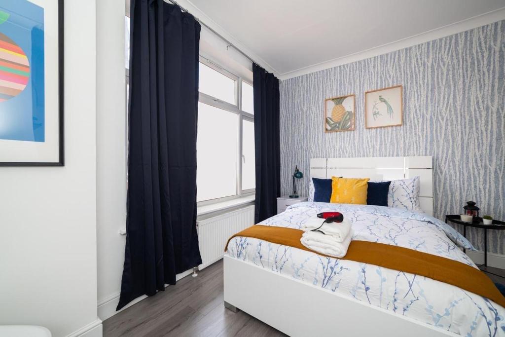 Postel nebo postele na pokoji v ubytování Diana Hotel