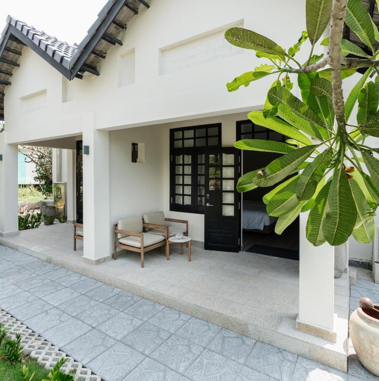 Bungalow Nhìn Ra Vườn