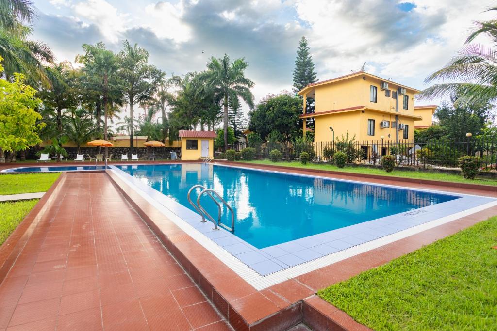 Bazén v ubytování Hotel Seven Limited nebo v jeho okolí