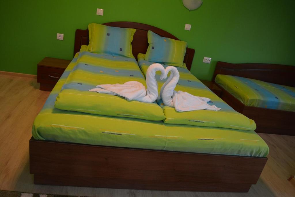 Guest House H Dzhogolanov - Doppel- Oder Zweibettzimmer