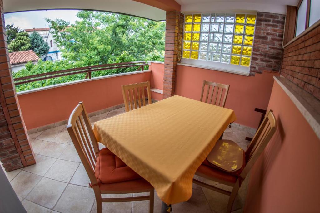 Balkon lub taras w obiekcie Traumurlaub in der Villa MaVeRo Apartment A2 in Strandnähe