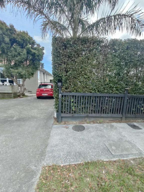 6 Beds including 4 Double Beds and 2 Single Sofa Beds Serviced Chalet B - Resim 10