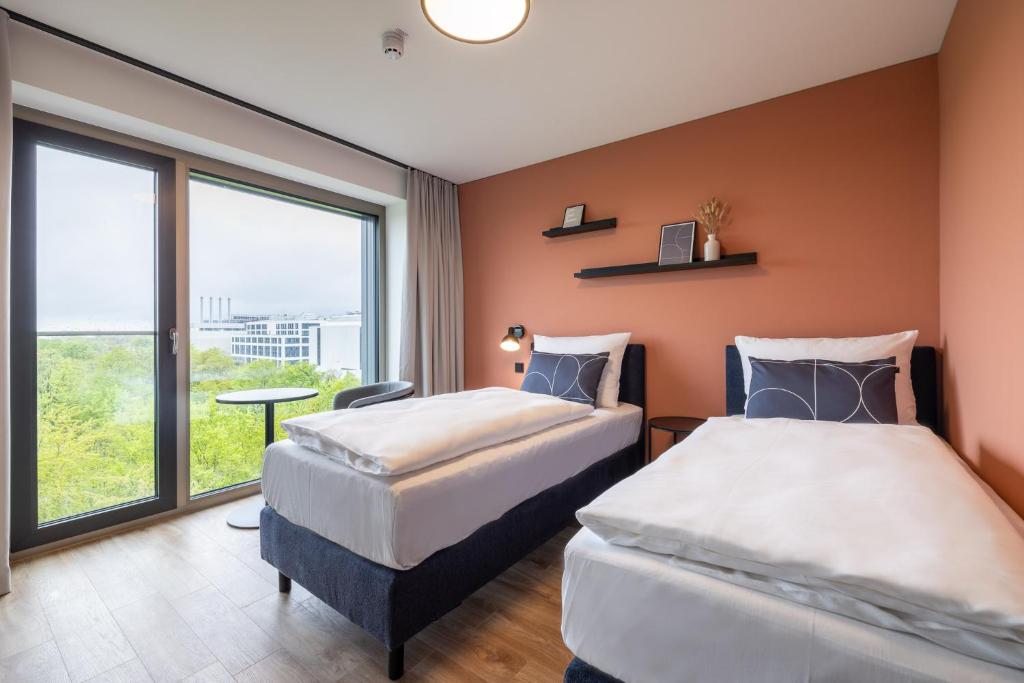 The Base Munich - Resim 24