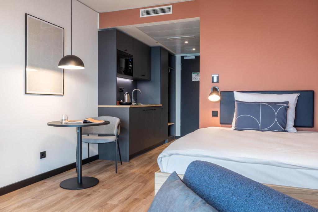 The Base Munich - Resim 35