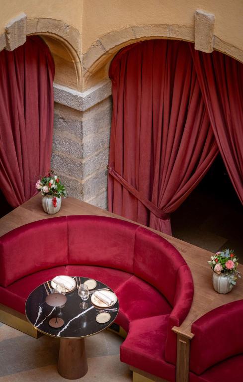Posezení v ubytování Cour des Loges Lyon, A Radisson Collection Hotel