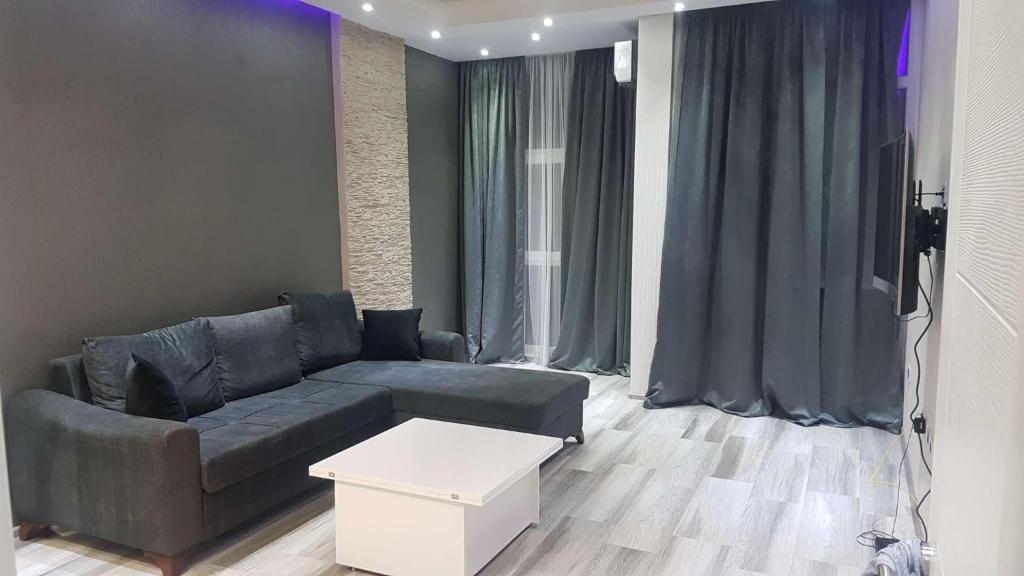 Χώρος καθιστικού στο ketis sweet home
