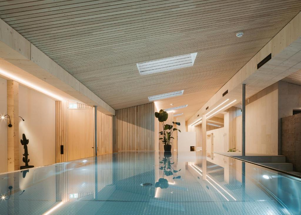 Bazén v ubytování Hotel Kühbacher nebo v jeho okolí