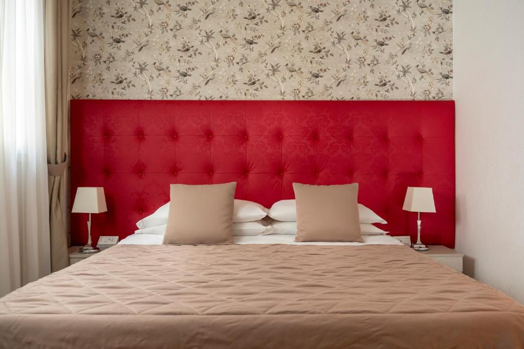 Albergo Rossini 1936 - Small & Charming - Resim 12