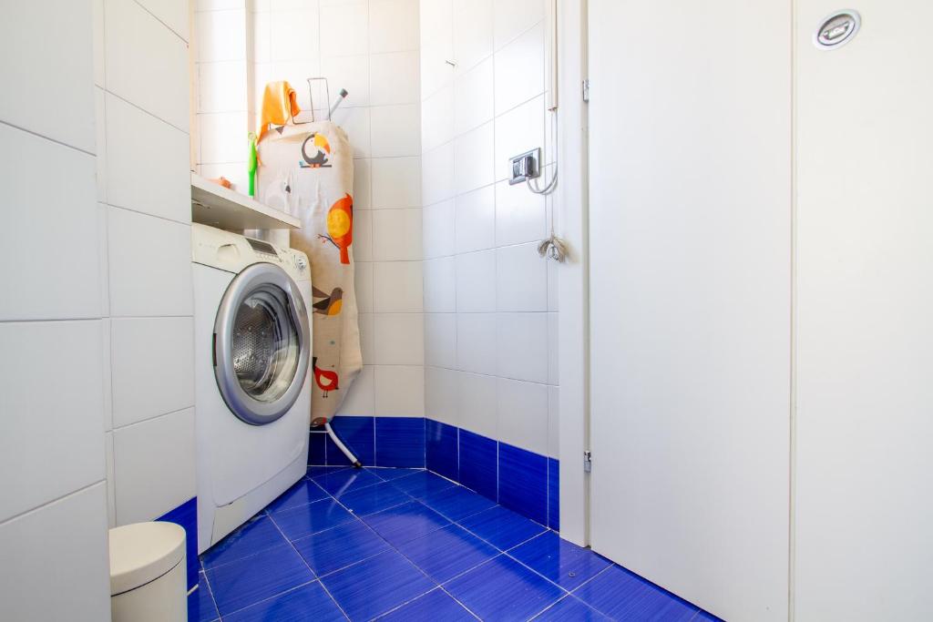 Kúpeľňa v ubytovaní attico con terrazzo navigli bocconi - NavigliApartments