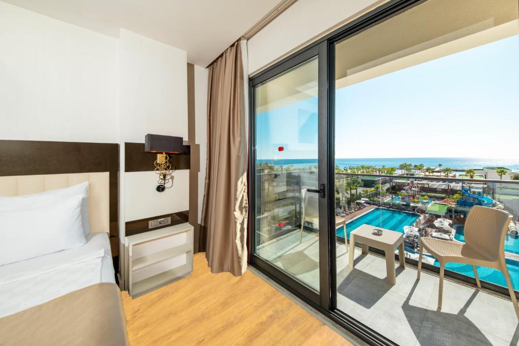 Serenity Queen Hotel - 10