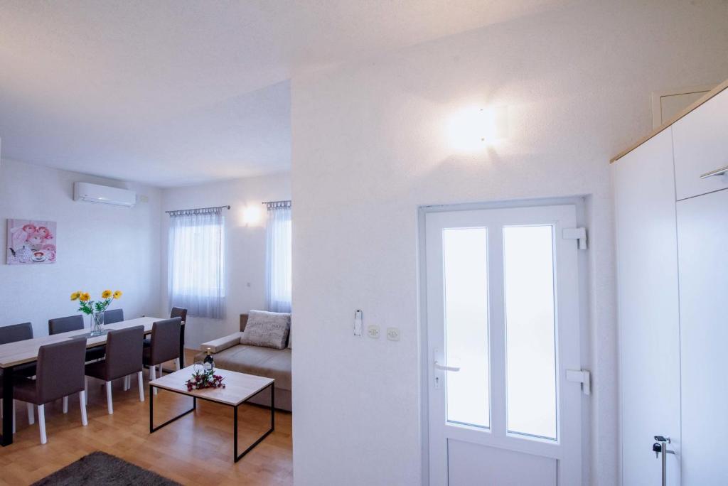 Fotografie z fotogalerie ubytování Villa Kathi v destinaci Brist