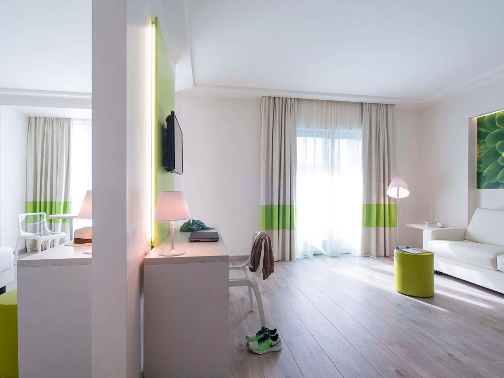 Posezení v ubytování ibis Styles Milano Est Settala