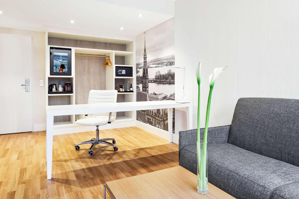 NH Collection Hamburg City - Resim 26