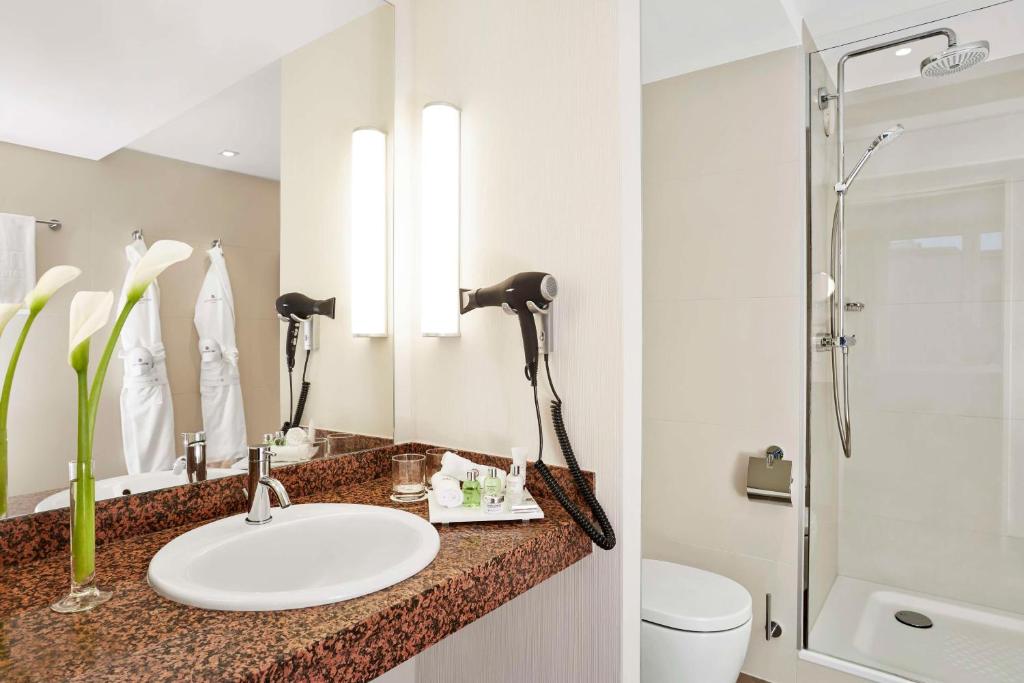 NH Collection Hamburg City - Resim 8