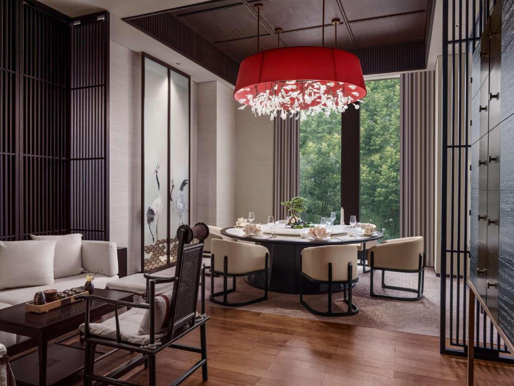 Posezení v ubytování Fairmont Wuhan
