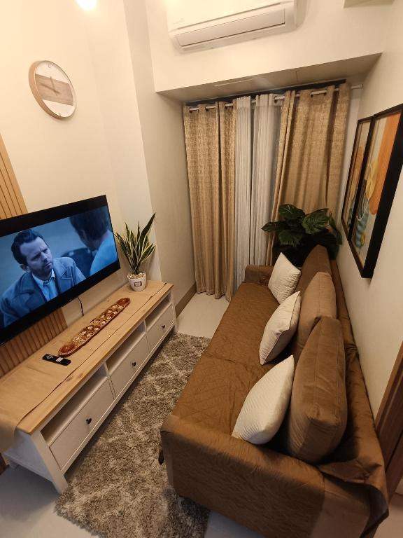 TV a/nebo společenská místnost v ubytování CLMN Staycation Metro Manila