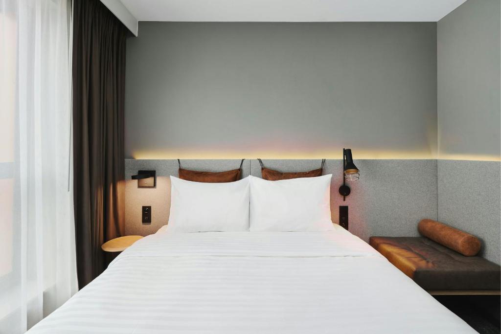 Moxy Warsaw City - Resim 33