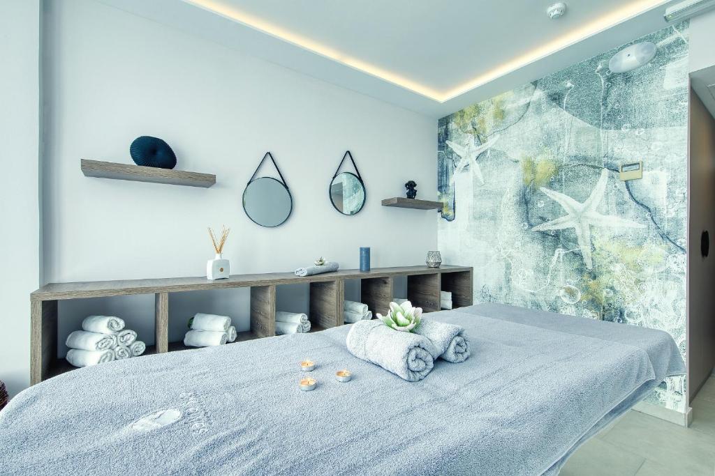 Postel nebo postele na pokoji v ubytování Ilirija Resort Hotel Kornati