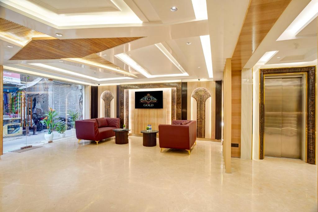 Posezení v ubytování Gold The Prime Newly Built 2 Mins From Connaught Place and Railway Station