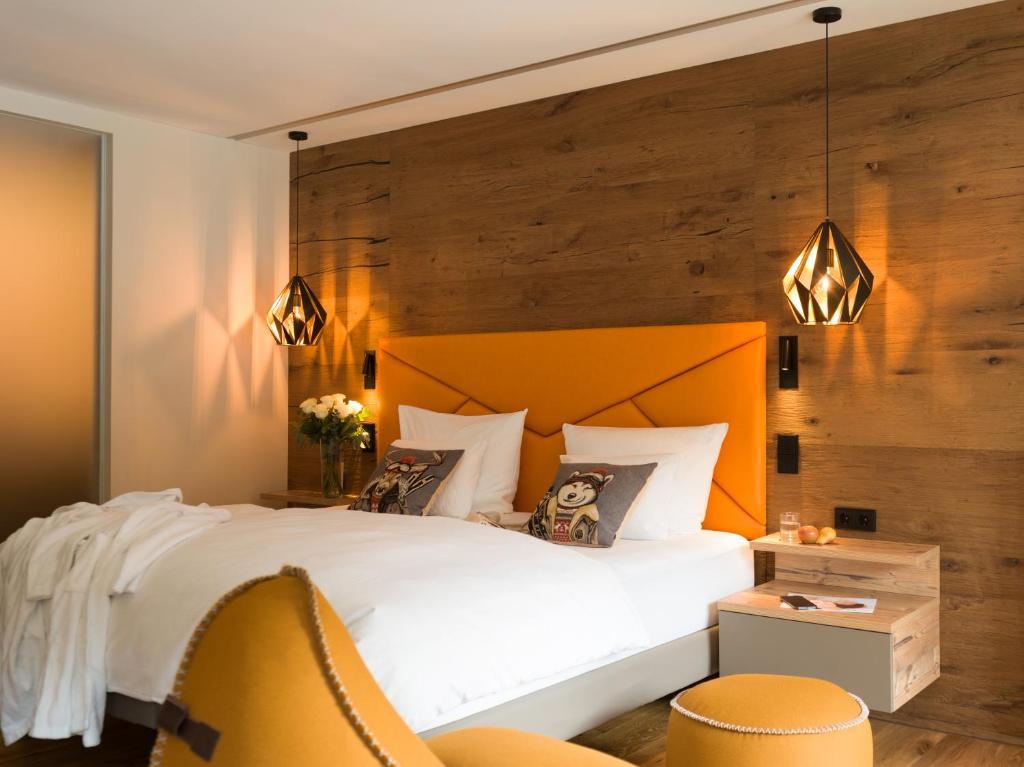 Postel nebo postele na pokoji v ubytování Hotel Die Post
