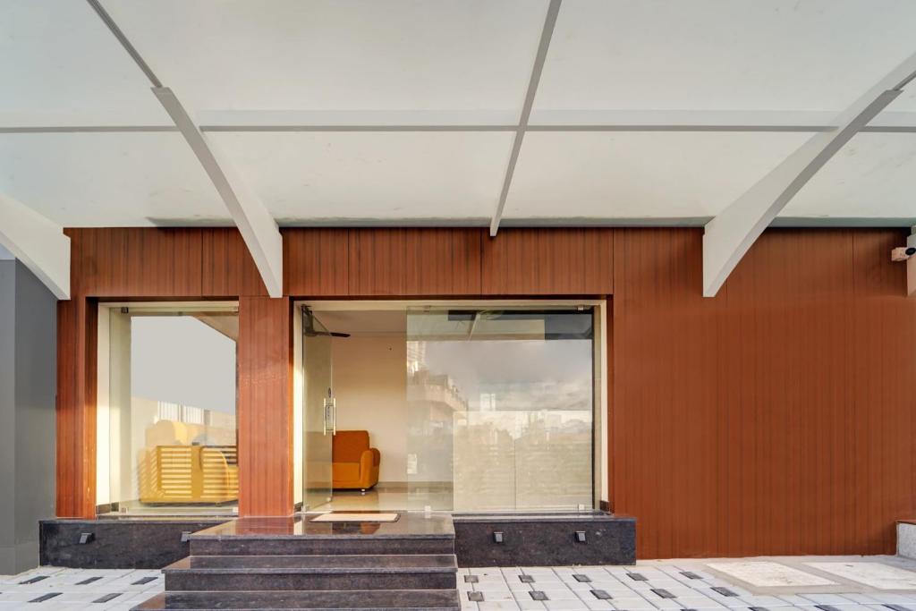 Fotografie z fotogalerie ubytování Super Hotel O Vilankurichi v destinaci Pīlamedu