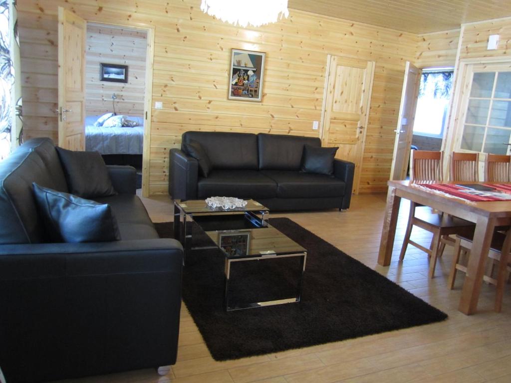 Posezení v ubytování Lake Cottage Onnenranta