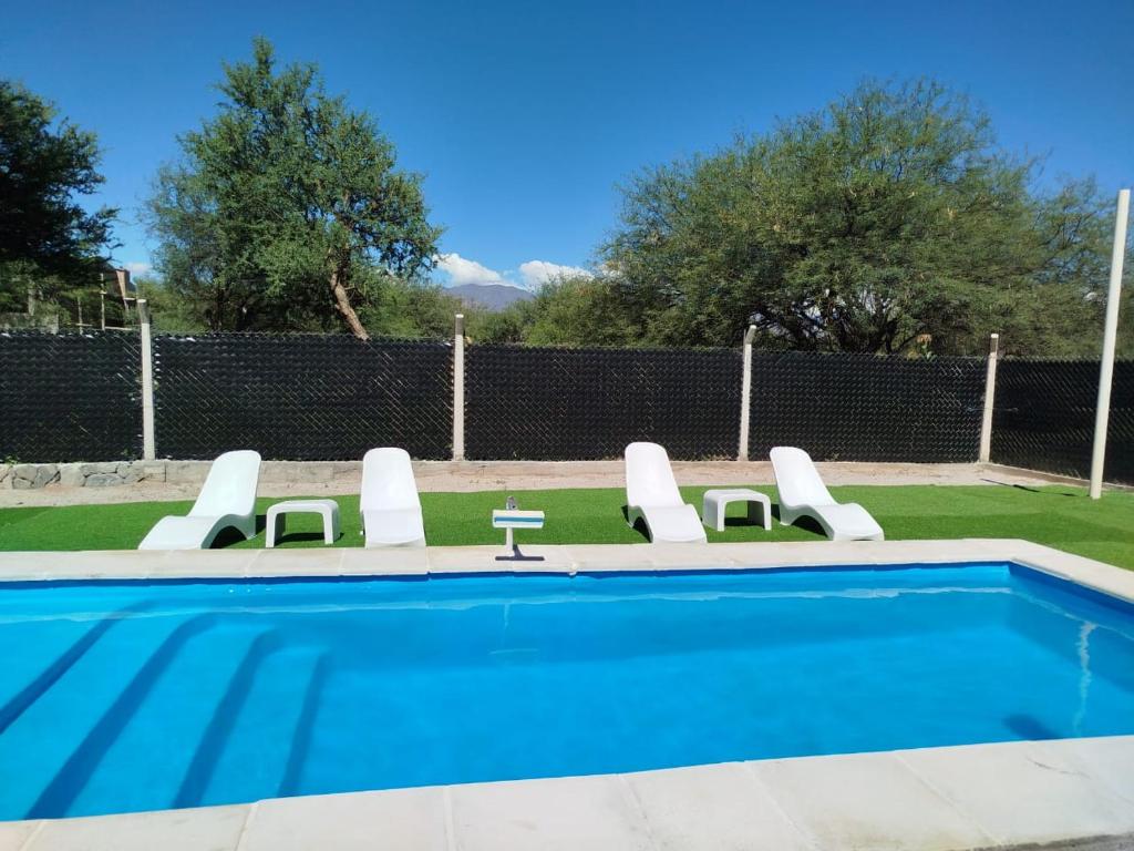 Bazén v ubytování Chañar y Algarroba nebo v jeho okolí