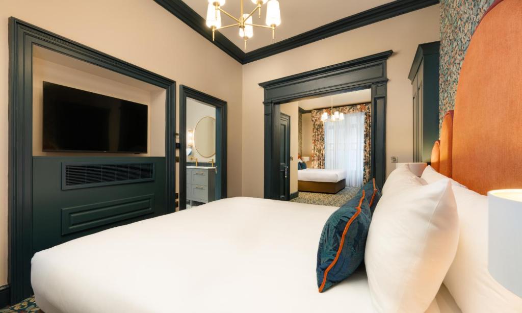 The Trinity City Hotel - Resim 40